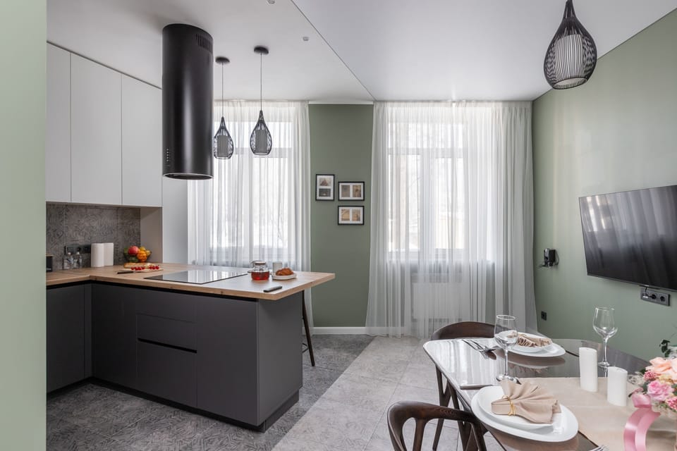 Luxury Apartment, Balcony, City View | Private kitchen | Electric kettle, cleaning supplies