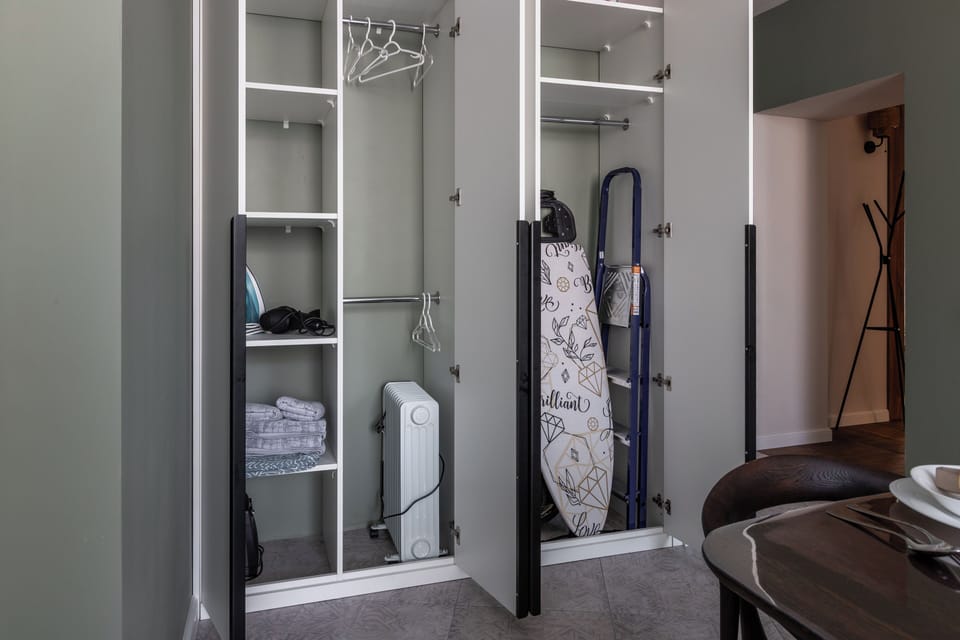 Luxury Apartment, Balcony, City View | Iron/ironing board