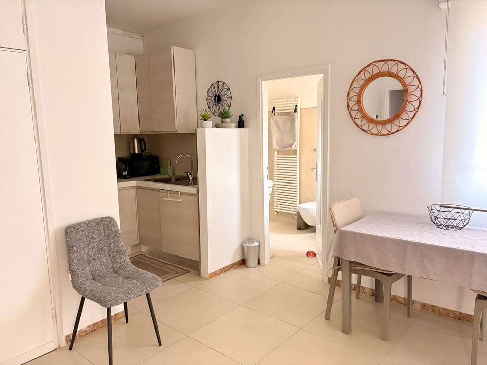 Comfort Apartment, Partial Sea View | Living area