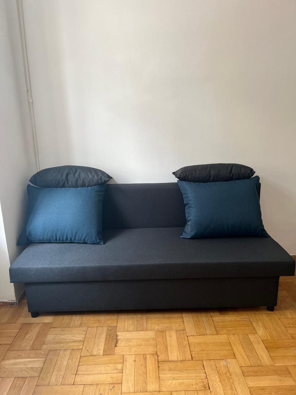 Basic Apartment | Iron/ironing board