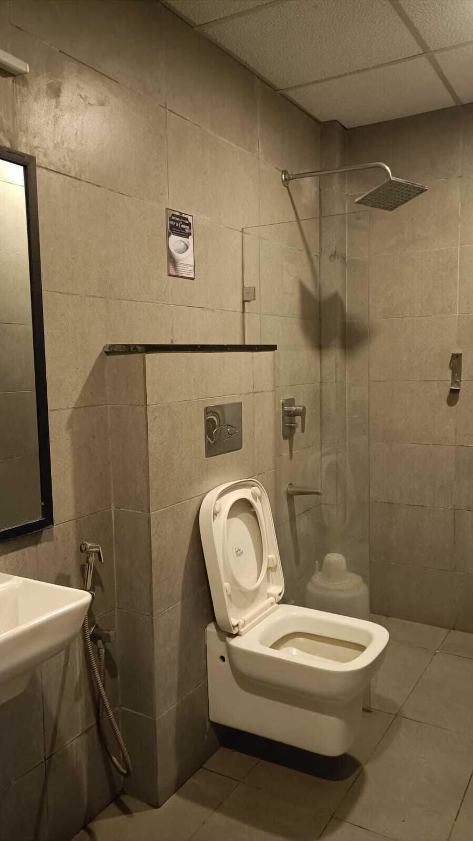 Single Room, City View | Bathroom | Shower, rainfall showerhead, free toiletries, hair dryer