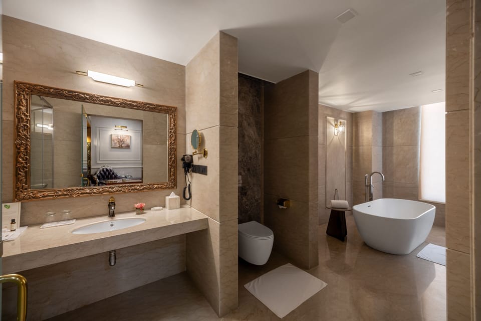 Club Room, 1 Double Bed | Bathroom