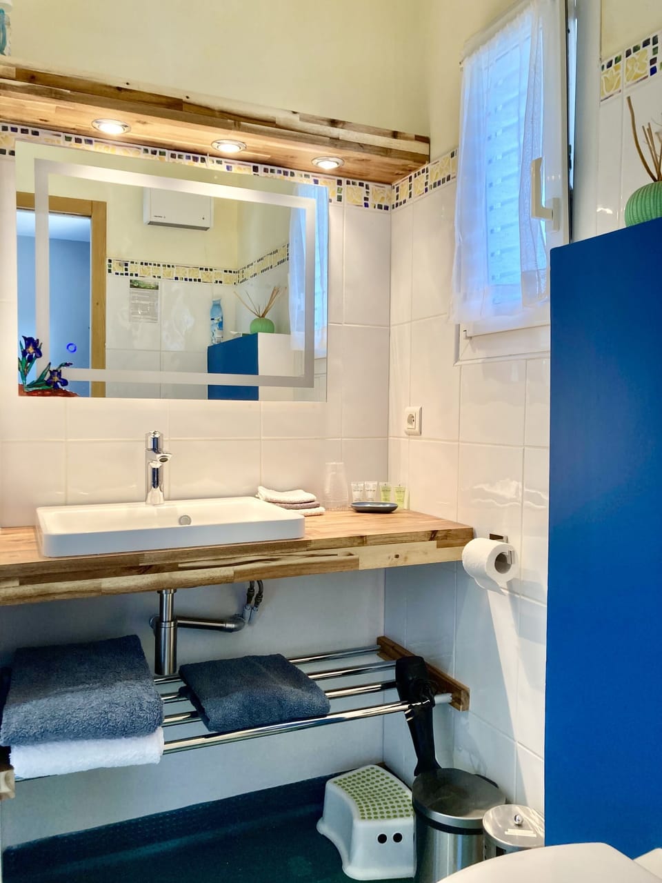 Comfort Suite, Accessible, Ensuite (2 Adults and 2 Children ) | Bathroom