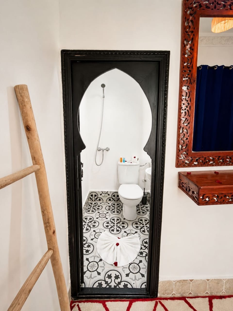 Shower, free toiletries, hair dryer, slippers