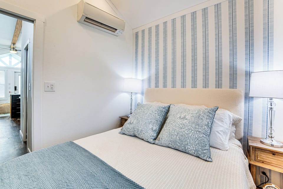 House (1 Bedroom) | Interior