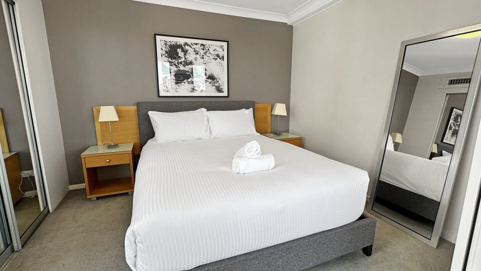 Apartment | 1 bedroom, laptop workspace, bed sheets