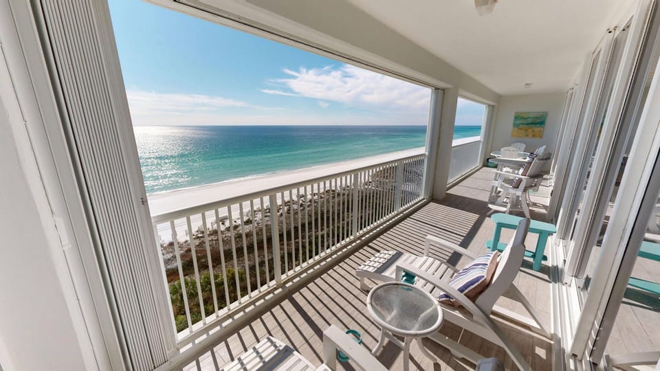 Condo, 3 Bedrooms | Property grounds