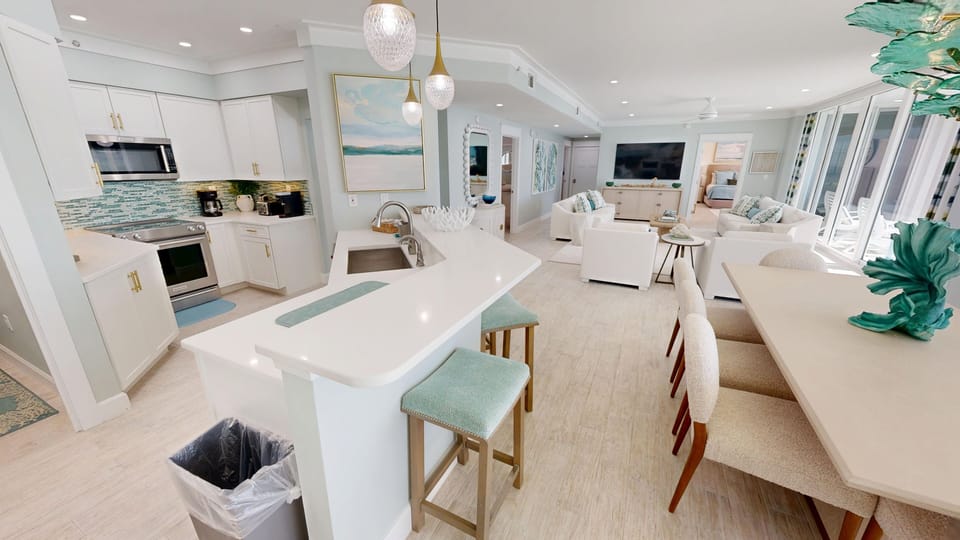 Condo, 3 Bedrooms | Private kitchen | Coffee/tea maker, fridge, oven, toaster