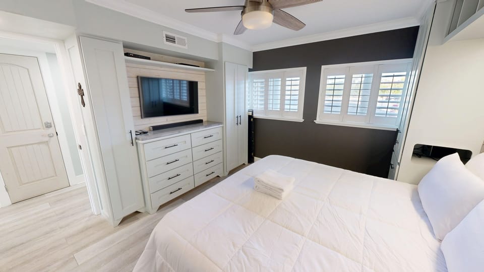 Condo, 1 Bedroom | 1 bedroom, iron/ironing board, free WiFi