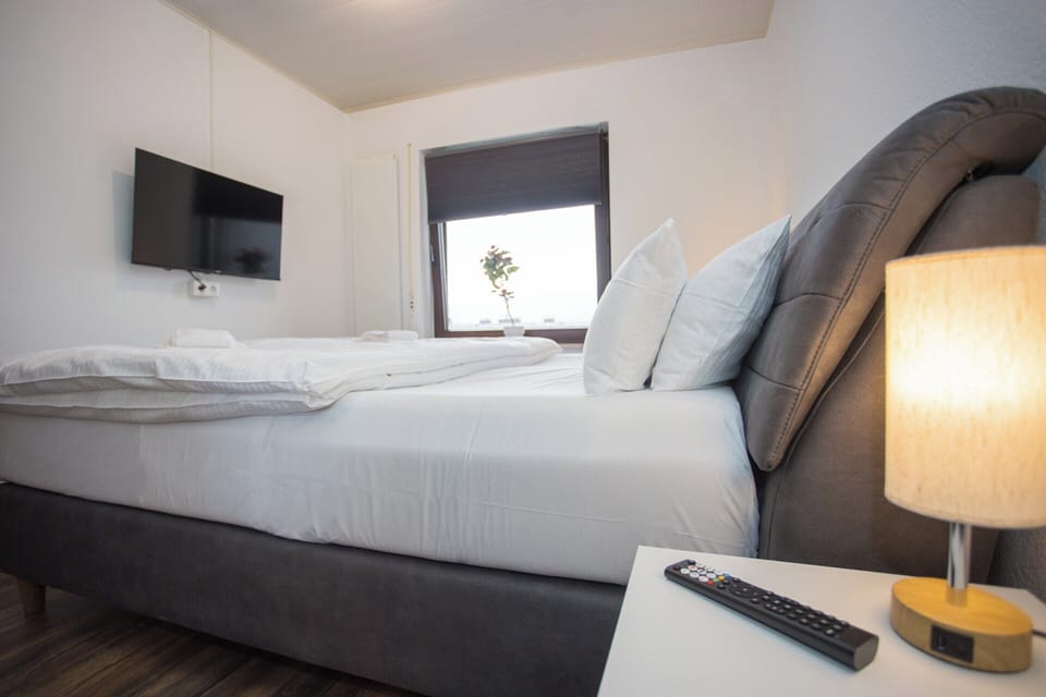 Apartment | 1 bedroom, individually furnished, bed sheets