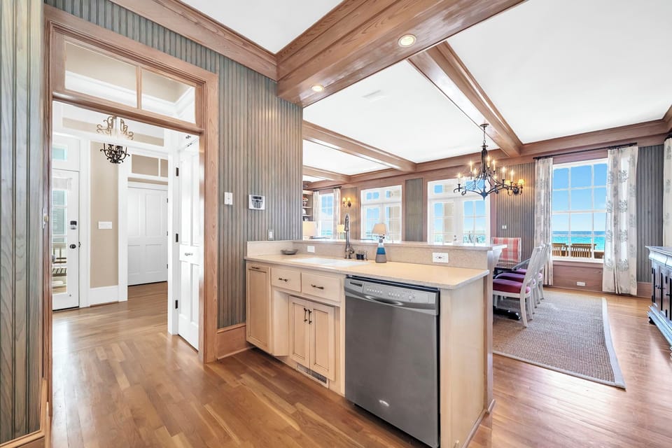 Kitchen Main Floor