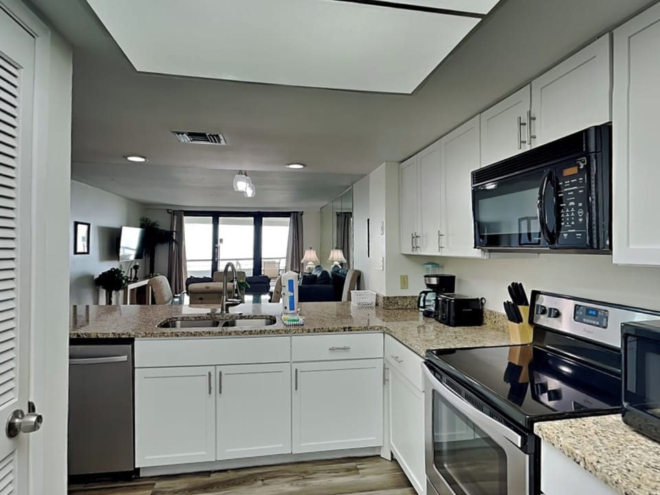 Kitchen - Modern Appliances