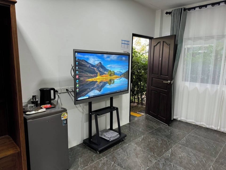 Family House, Patio, Park View | Soundproofing, free WiFi