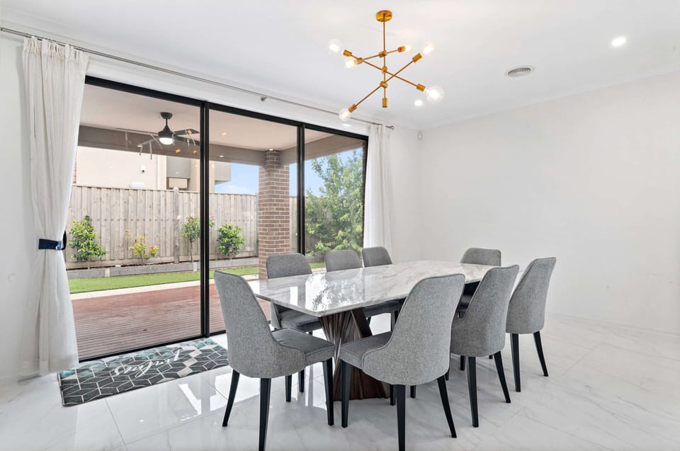 Apartment | Dining