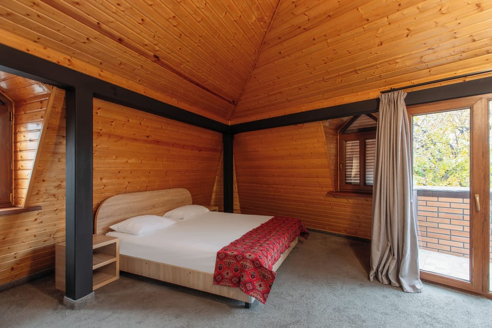 Superior Double or Twin Room | Desk, soundproofing, iron/ironing board, free WiFi