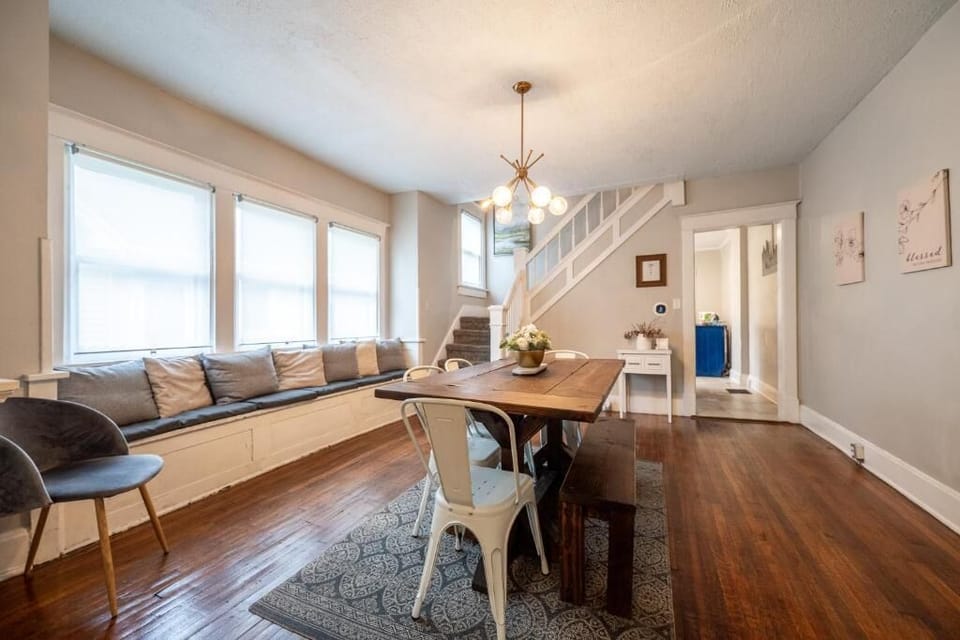 House | Dining