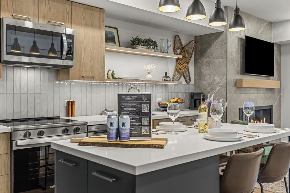 Fully Stocked Chefs kitchen! 