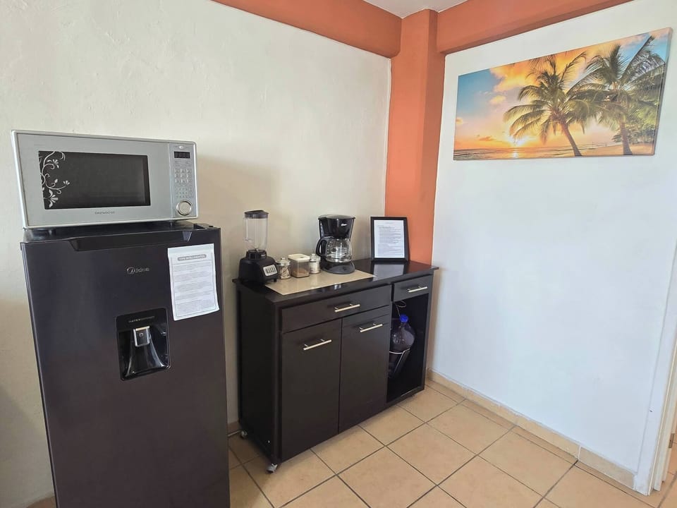 Apartment, 1 Bedroom, Balcony, City View | Interior