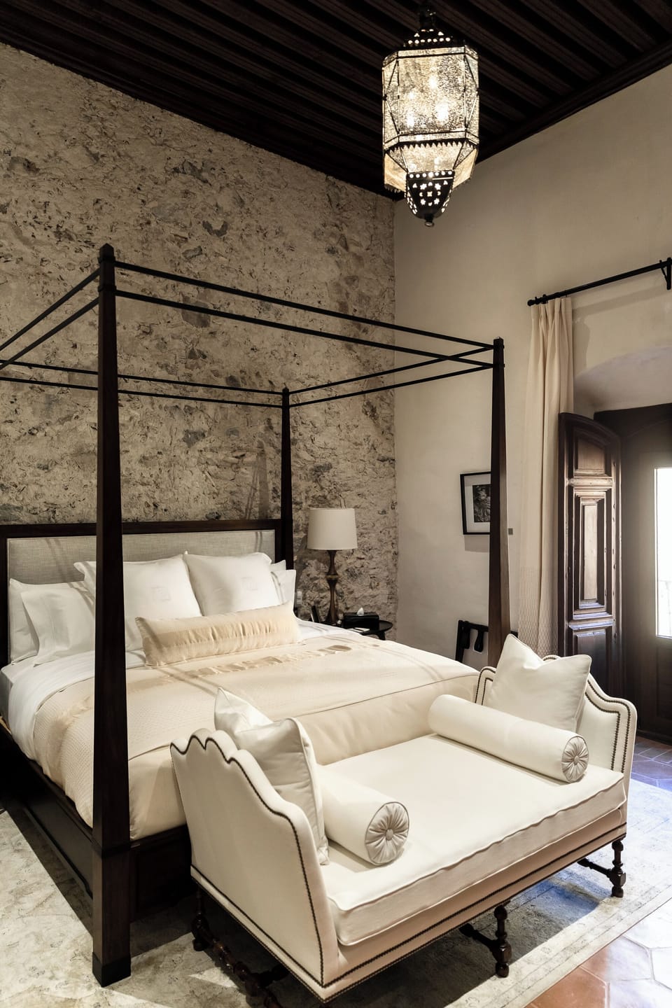 Luxury Suite, Non Smoking, City View | Minibar, in-room safe, soundproofing, free WiFi