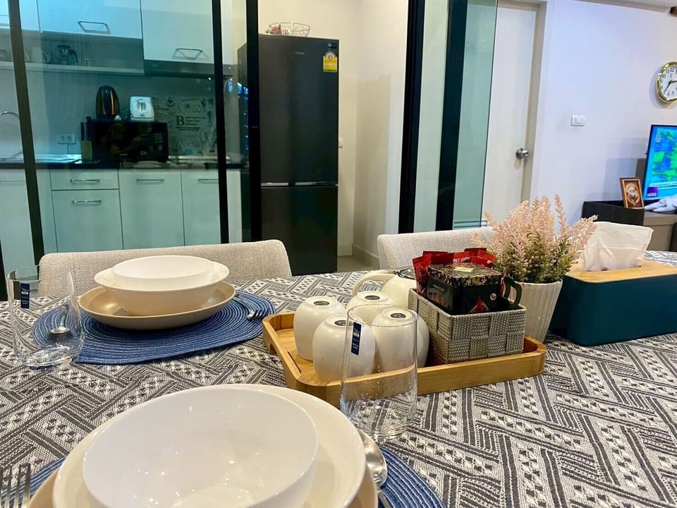 Townhome, Non Smoking, Balcony | Dining