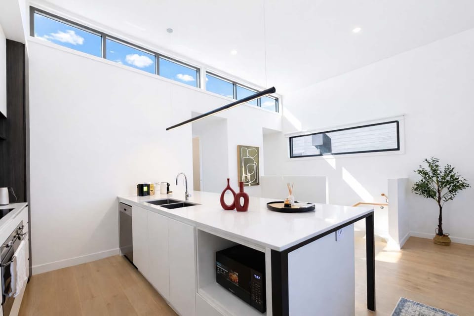 Open-plan Kitchen with Island Bench
