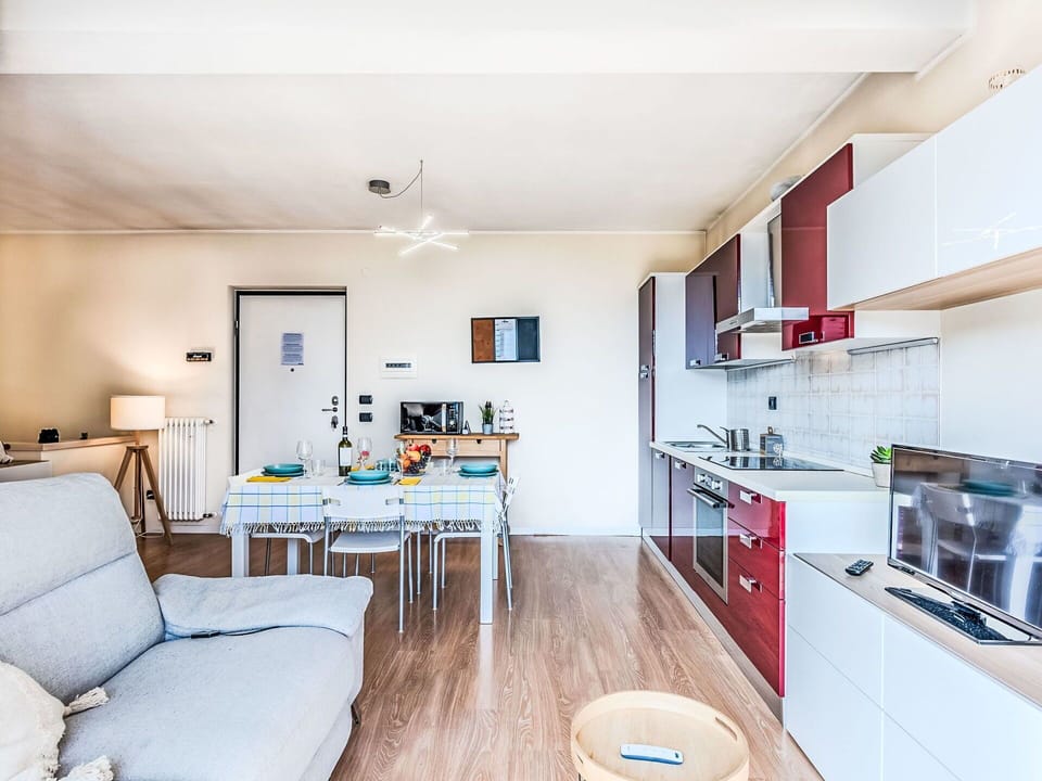 Furniture, Interior Design, Flooring, Floor, Ceiling, Room, Apartment, Lighting, Major Appliance, Kitchen