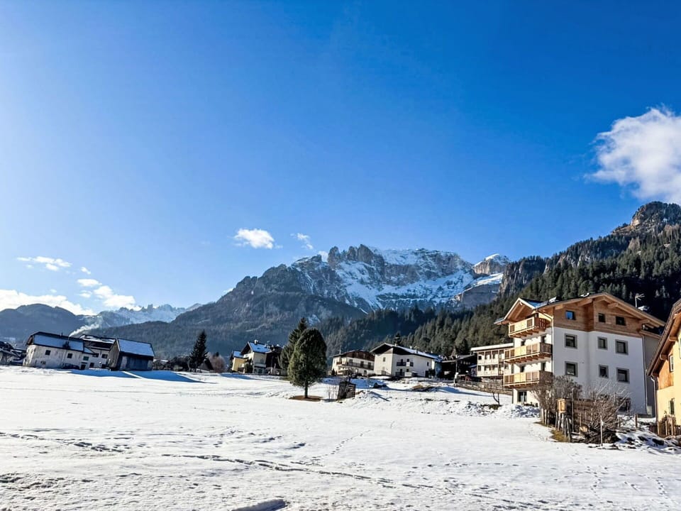 Sky, Mountainous Landforms, Snow, Mountain, Winter, Mountain Range, Hill, Hill Station, Freezing, Glacial Landform