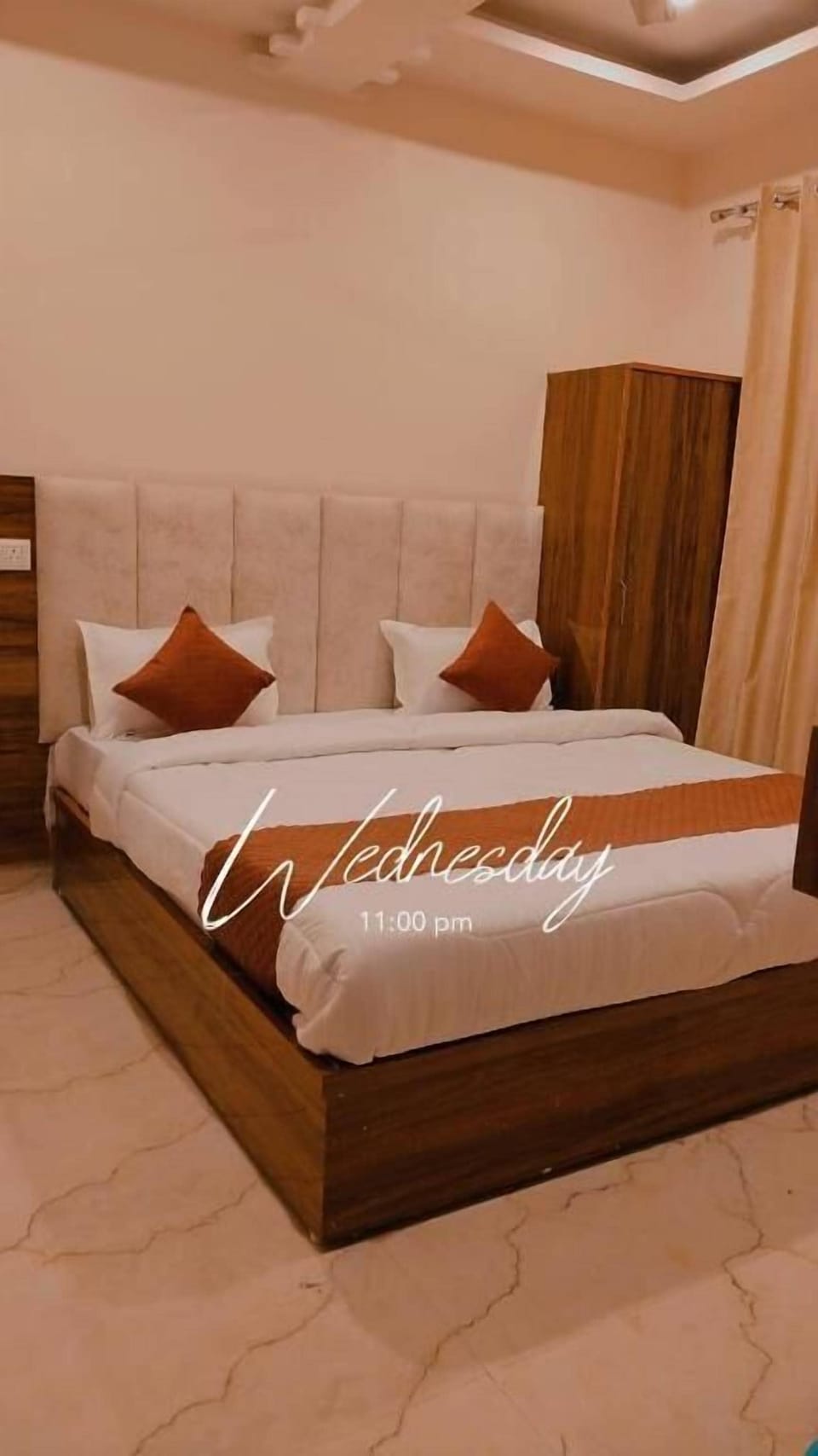 Family Room, Balcony, River View | Desk, laptop workspace, free WiFi