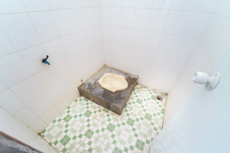 Deluxe Double Room | Bathroom | Towels, soap