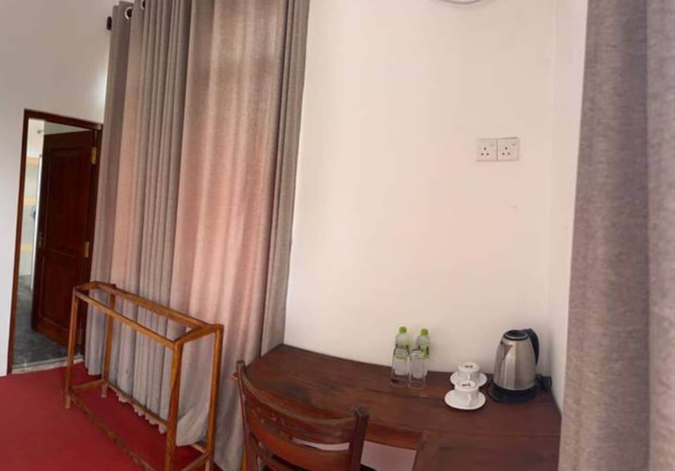 Superior Double Room, Pool View | Desk, free WiFi