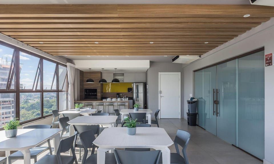 Basic Apartment | Dining