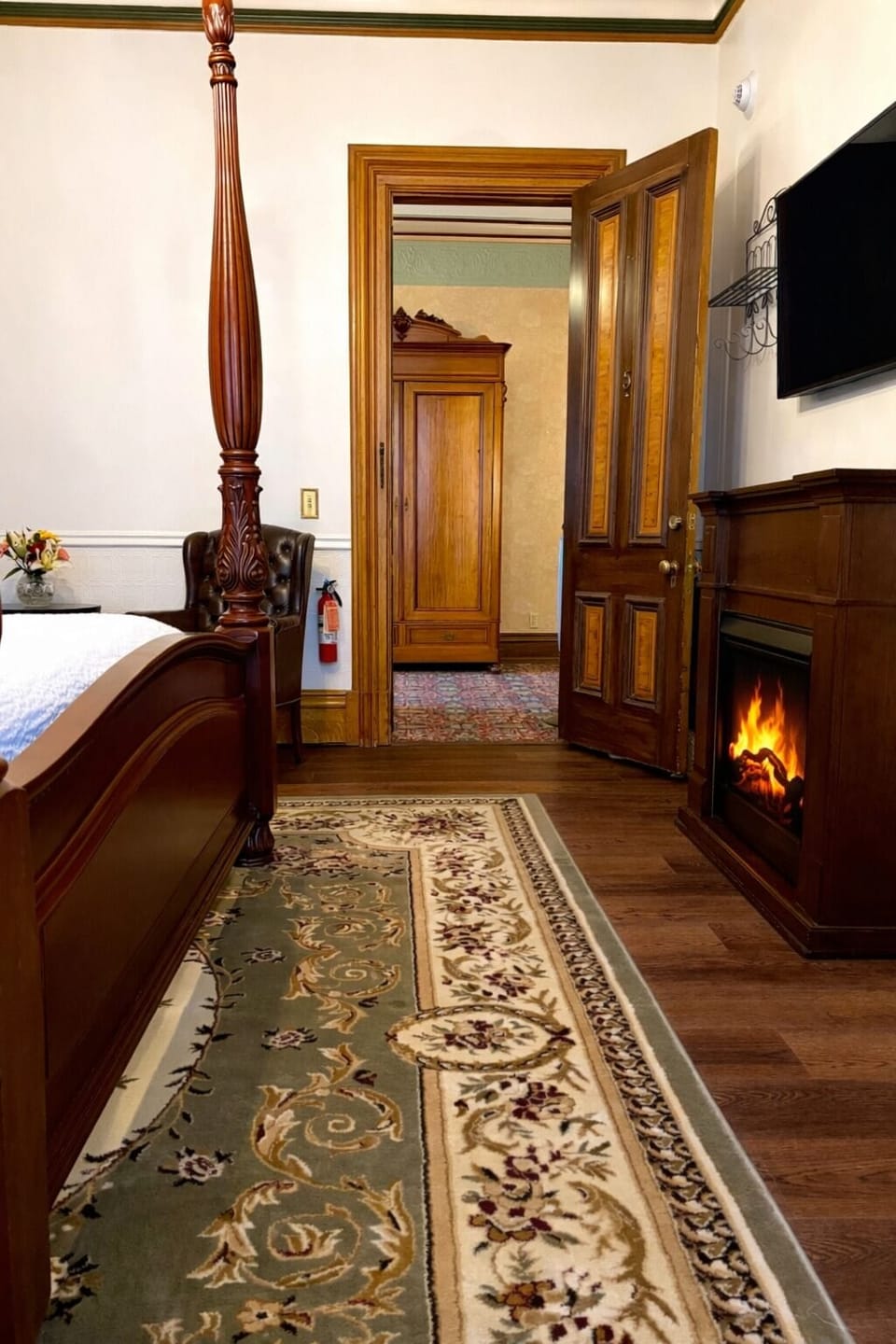 Premium Room, 1 King Bed, Fireplace (5) | Premium bedding, pillowtop beds, individually decorated