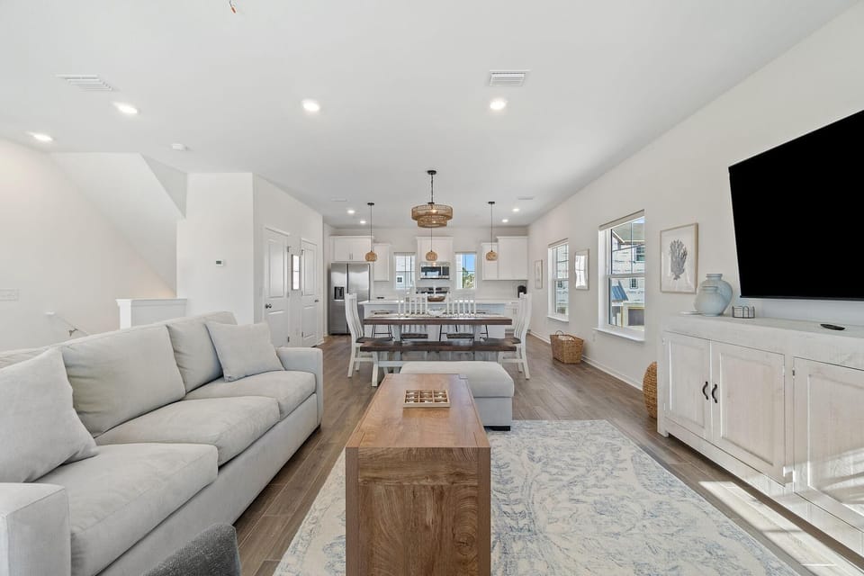 House, Multiple Beds (Sunset Sanctuary at Lost Key Villas) | Living area