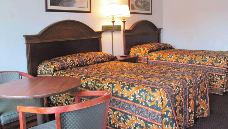 Desk, laptop workspace, blackout drapes, WiFi (free)