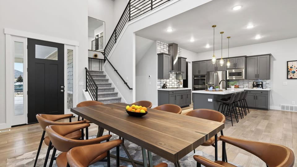 House (5 Bedrooms) | Interior