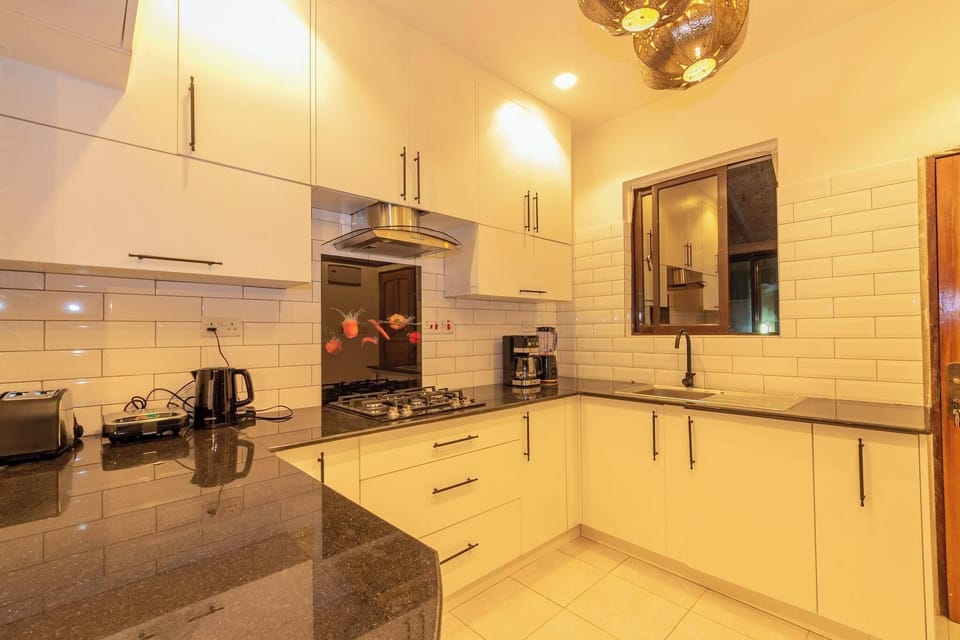 Villa, 4 Bedrooms, Private Pool, Garden View | Interior