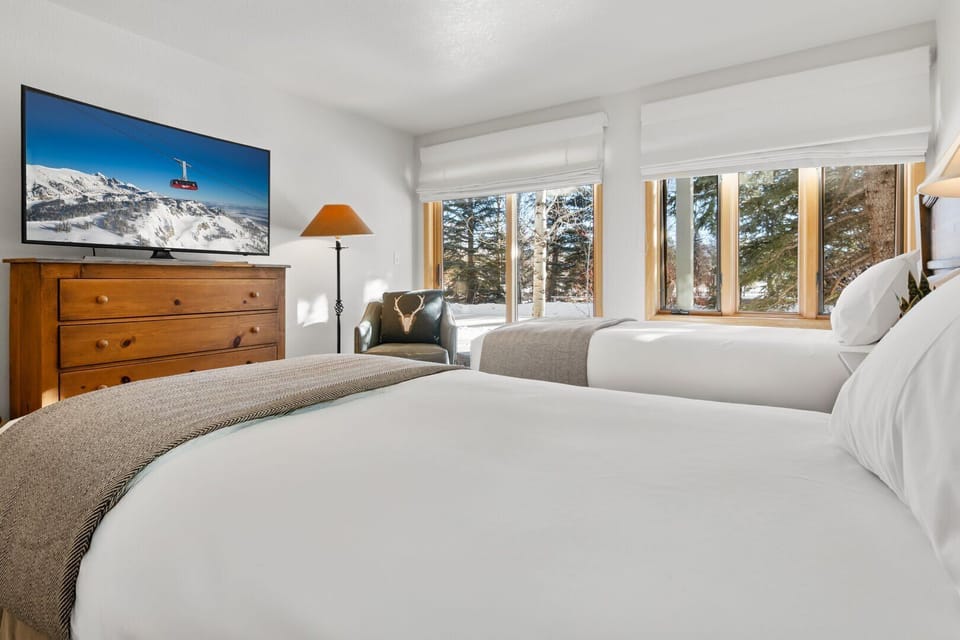 Twin Bedroom Located On Lower Level