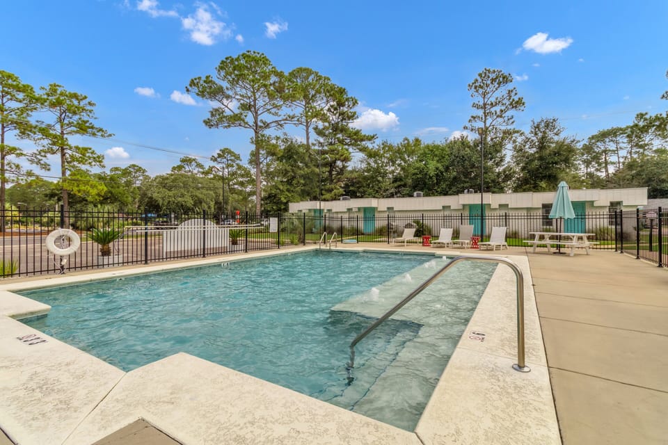 Island Villa 11. Gulf Shores, AL 36542. 1 Bedroom Sleeps 4. Located in the new Waterfront District in Gulf Shores.
