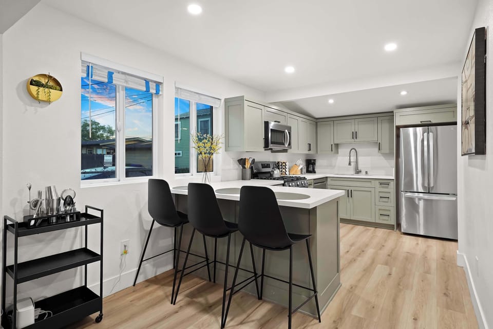Stylish kitchen island with bar seating – ideal for dining & entertaining