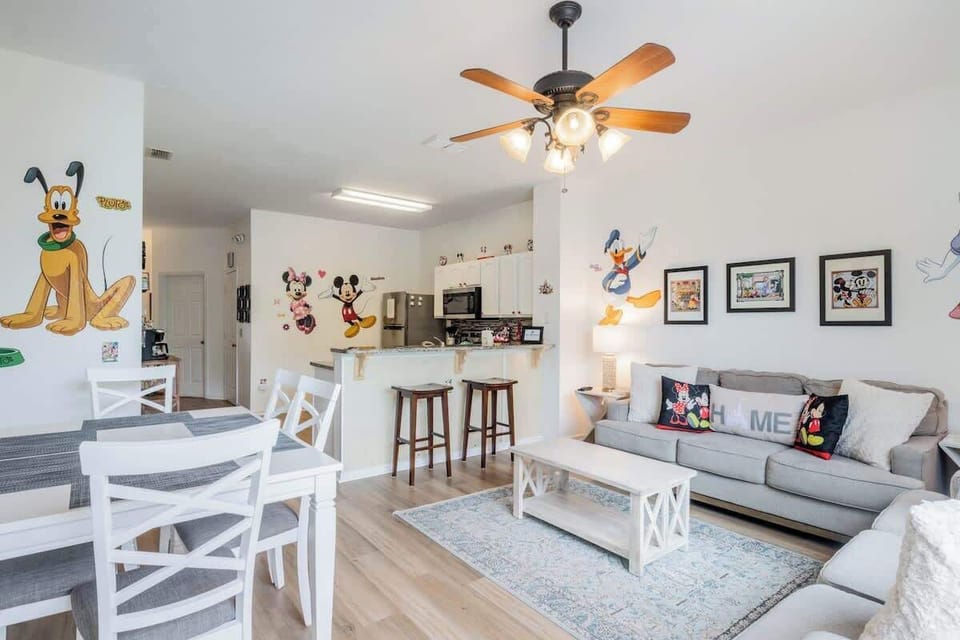 Plenty of space to unwind with family and friends after a day out
