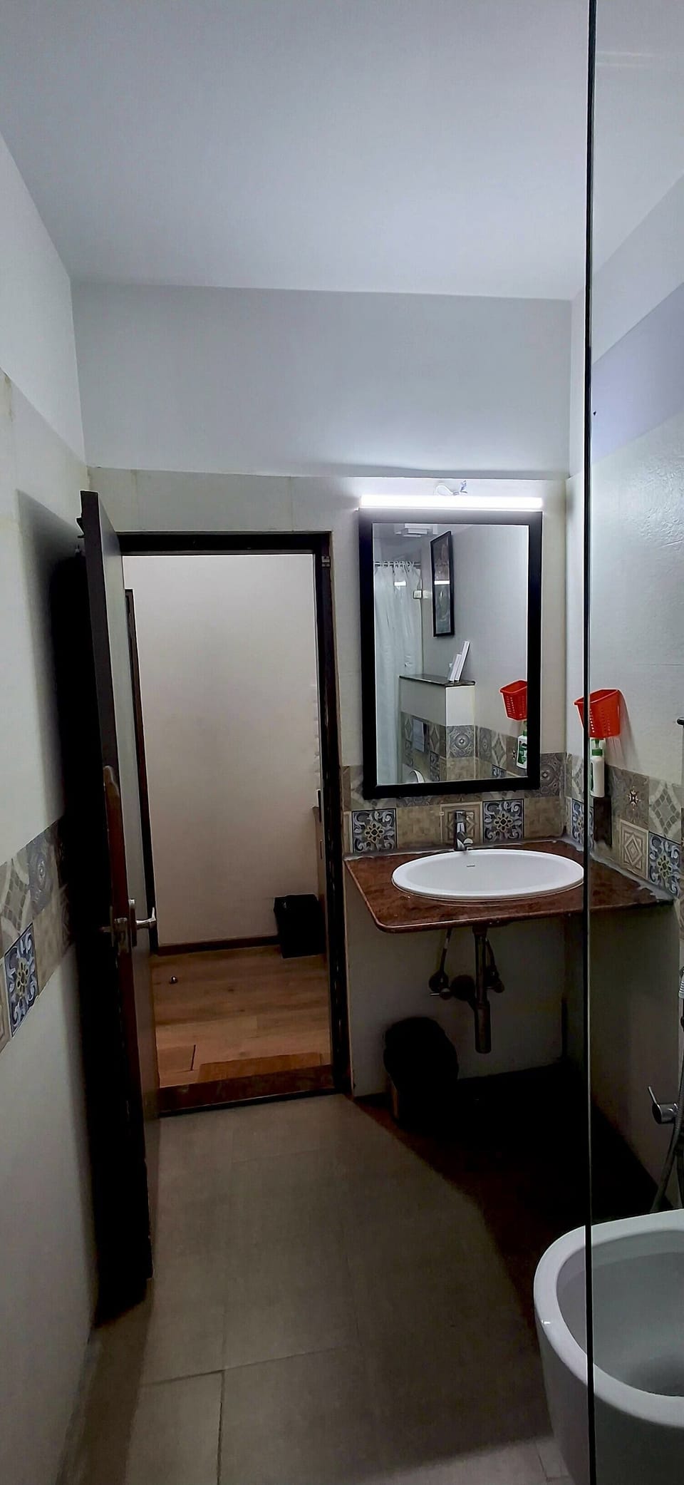 Deluxe Double Room, City View | Bathroom | Shower, free toiletries, hair dryer (on request), bidet