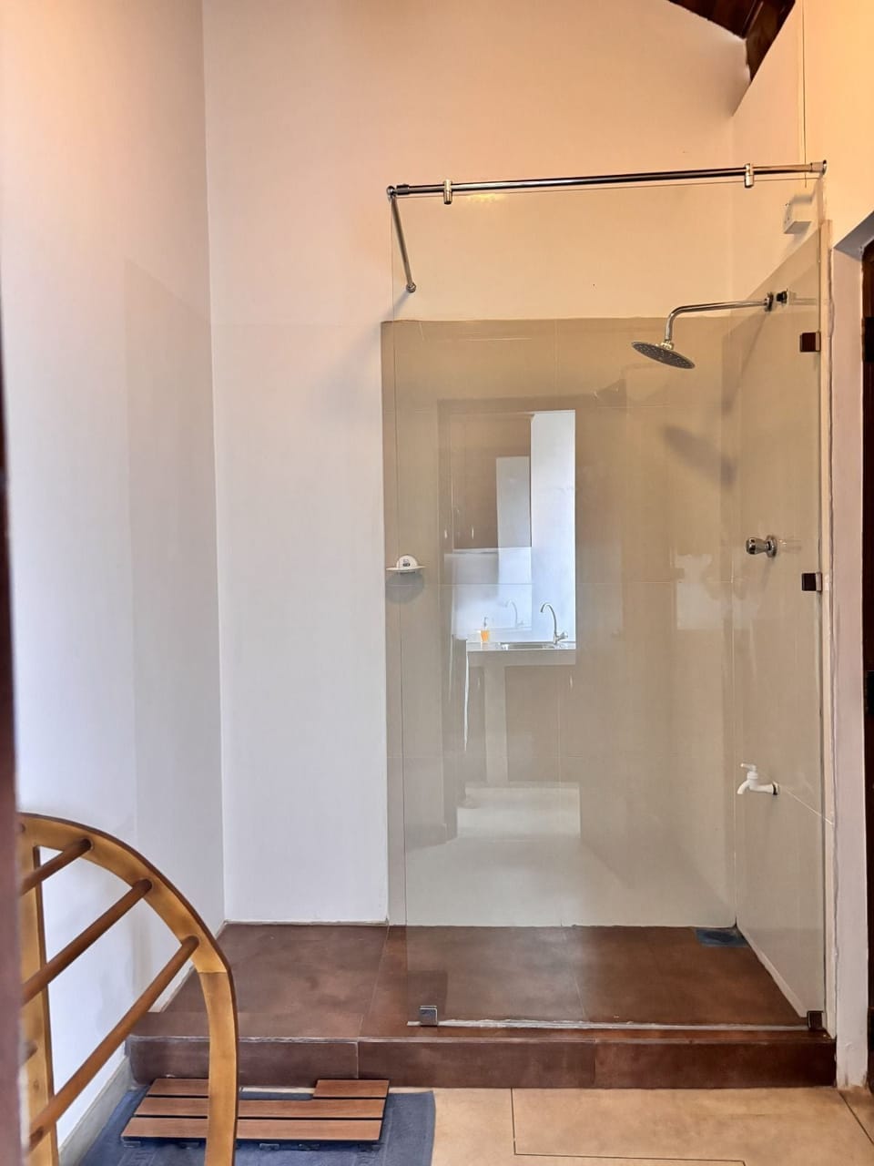 Signature Double Room | Bathroom | Free toiletries, towels, soap, toilet paper