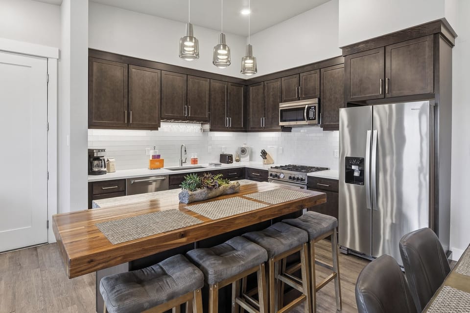 Fully stocked kitchen