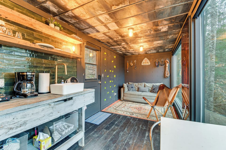 House (1 Bedroom) | Interior