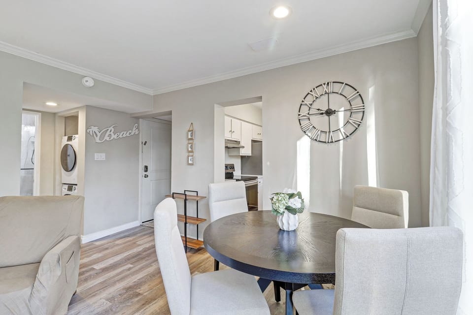 Seascape Villa 3003 - Dining Area