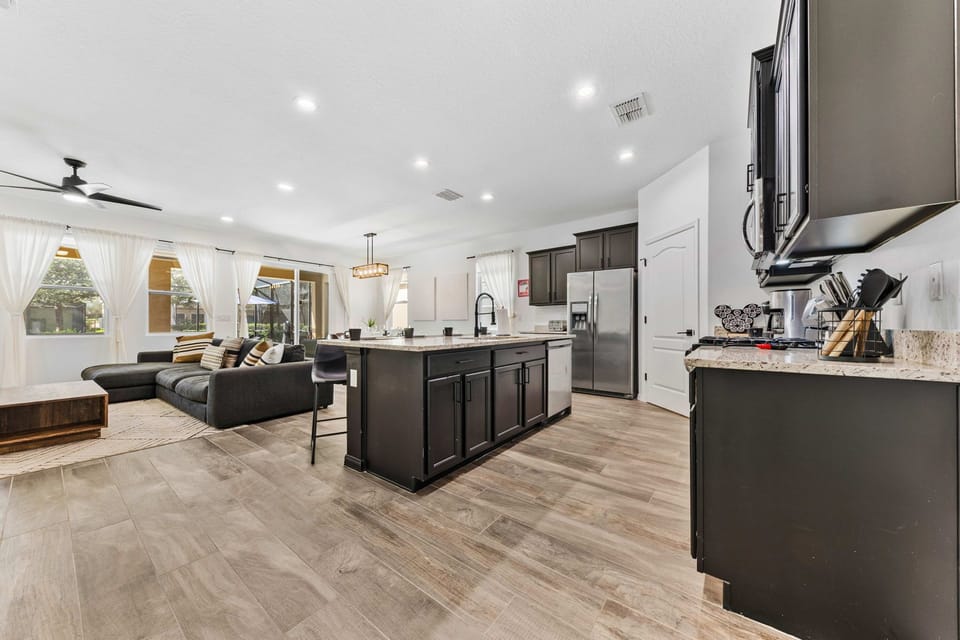 Open fully kitchen
