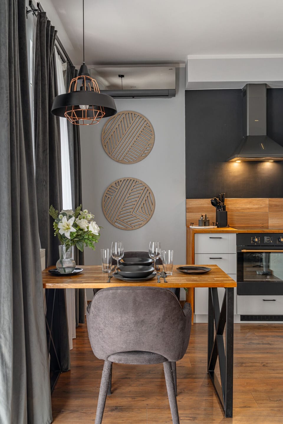 Beautiful Apartment with Vistula River View | Book Now with RENTUJEMY.COM
