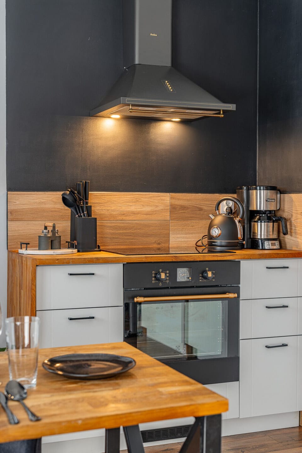 Beautiful Apartment with Vistula River View | Book Now with RENTUJEMY.COM