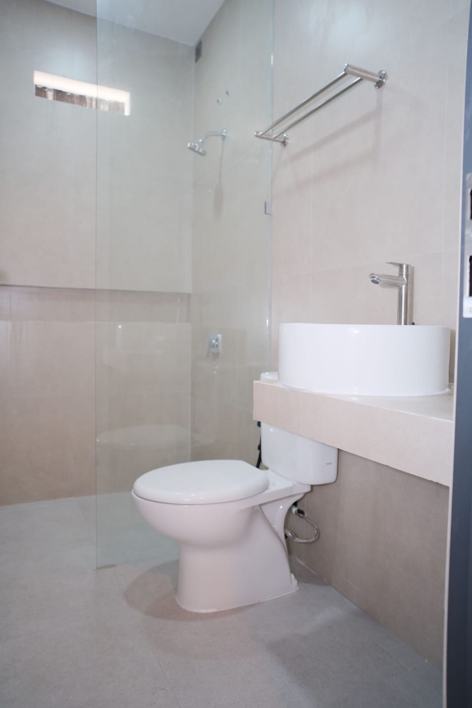 Room, Multiple Beds, Non Smoking, Air conditioning | Bathroom | Shower, towels, soap