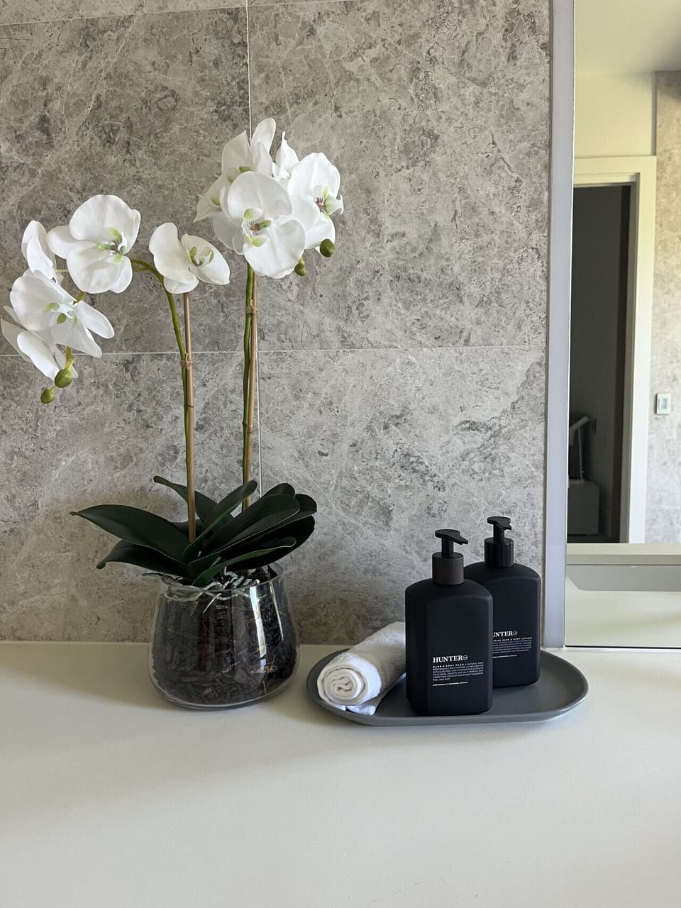 Bathroom amenities